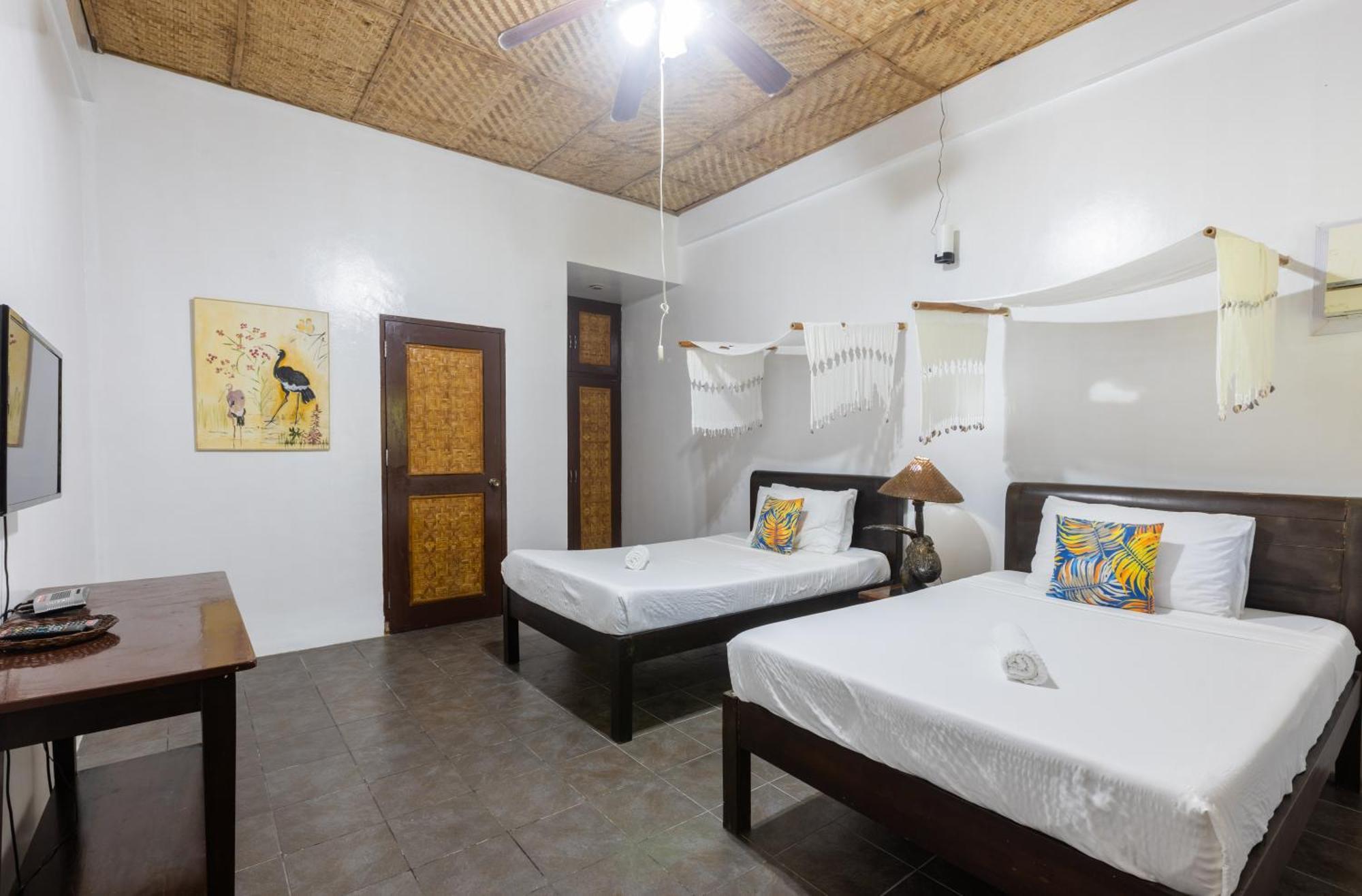 Nabulao Beach Resort Hinoba-an Exterior foto