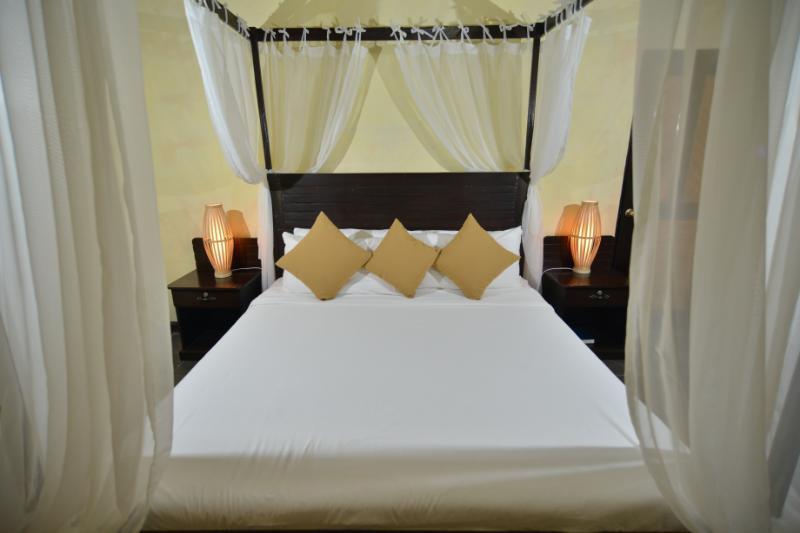 Nabulao Beach Resort Hinoba-an Exterior foto